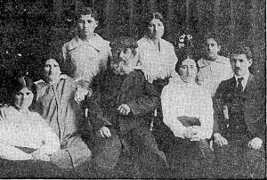 The Chiziks: First row, seated, left to right: Sarah, Brayna, Shmuel, daughter-in-law Sarah, Baruch. Standing: Aharon, Hannah, Yitzhak. Photo from an article in Ma’ariv, April 30, 1987, by Orit Harel.